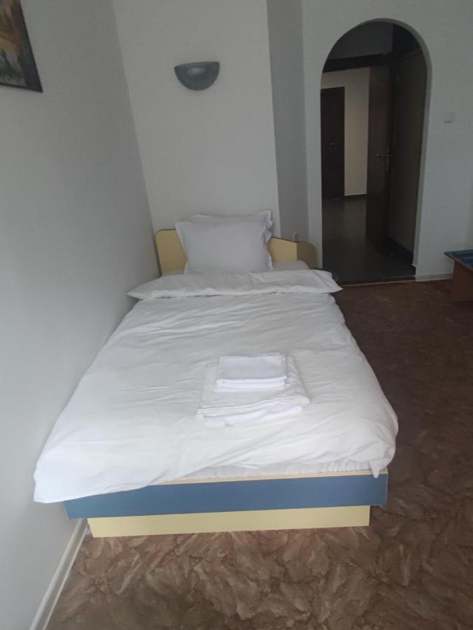 Кианти Hotel Kŭrdzhali Exterior photo