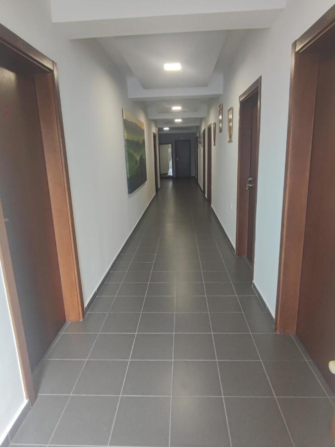 Кианти Hotel Kŭrdzhali Exterior photo
