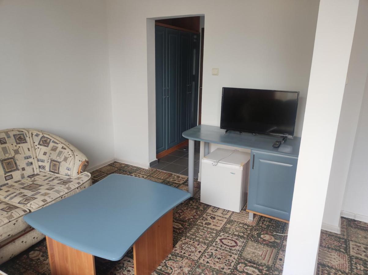 Кианти Hotel Kŭrdzhali Exterior photo